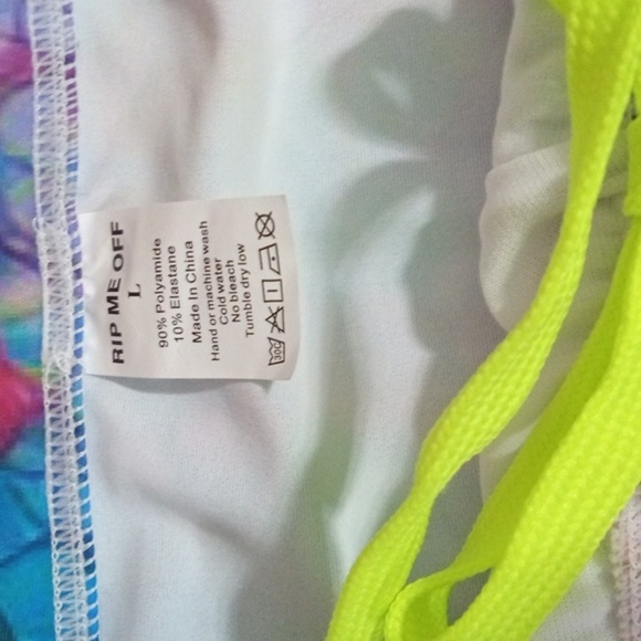 RIP ME OFF MEN'S MULTICOLORED LOW RISE SWIM BRIEF SIZE LARGE NWOT - Picture 6 of 6